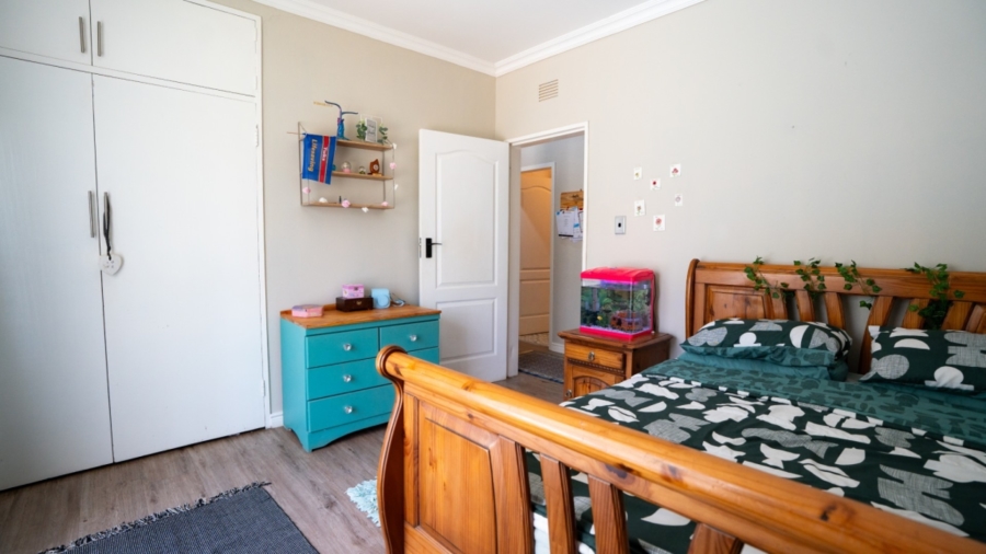 4 Bedroom Property for Sale in Wilkoppies North West